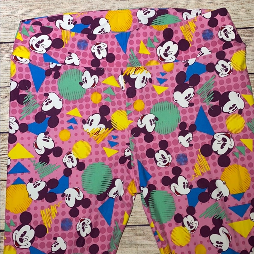 New Lularoe Disney/Valentines TC Leggings Bundle - Picture 4 of 6